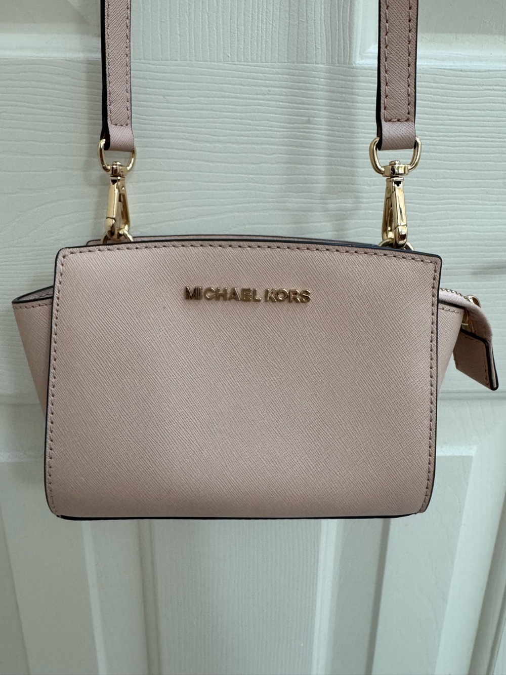 Michael Kors Blush Pink Saffiano Crossbody Clutch Bag
